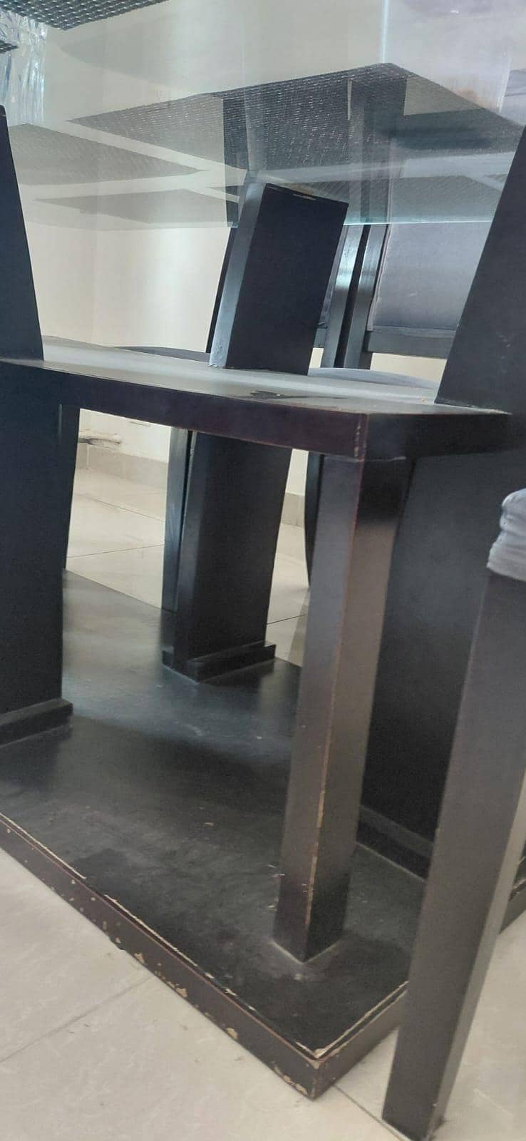 Modern Glass top Dinning Table 1