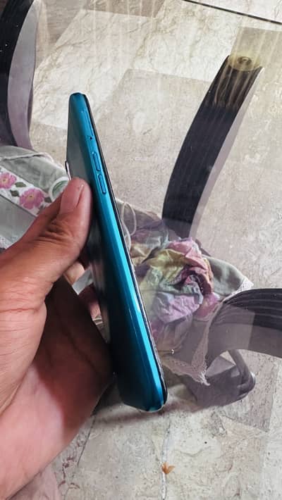 Realme 5i 4/64gb with box and charger