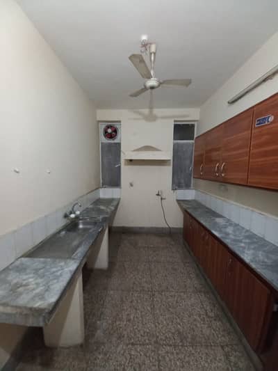 10 Marla uper portion at prime location