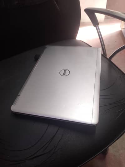 Dell Latitude E7440