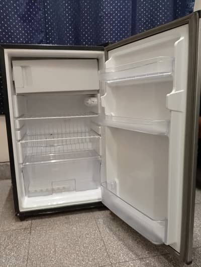 Dawlance Single Door Refrigerator