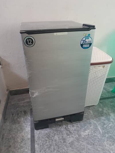 Dawlence Room friedge