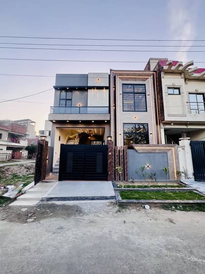 Beautifully Constructed Prime Location House Is Available For Sale In Al Haram Garden