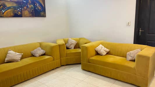 selling sofa
