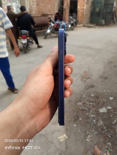 Iphone xr to convert 17 pro