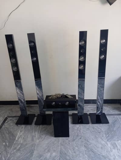 Samsung 5.1 Home Theater Model no HT_D5550k