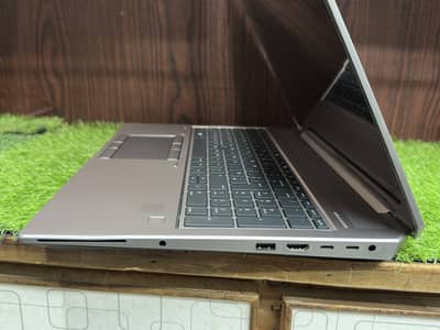 Hp zbook DAIMOND cut i9 9th generation with graphics card