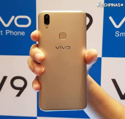 Vivo V9 4/64 with box 10/9 Condition