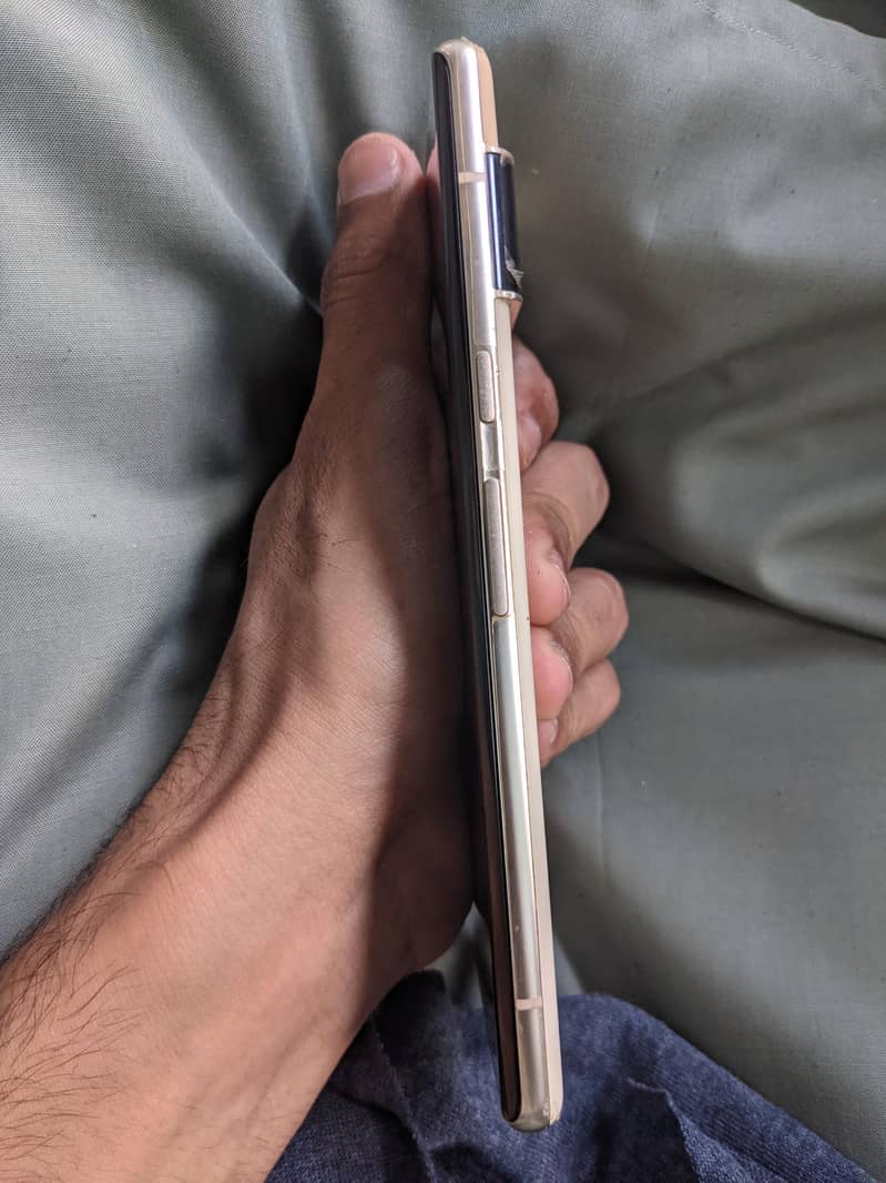 Google Pixel 6 pro 4