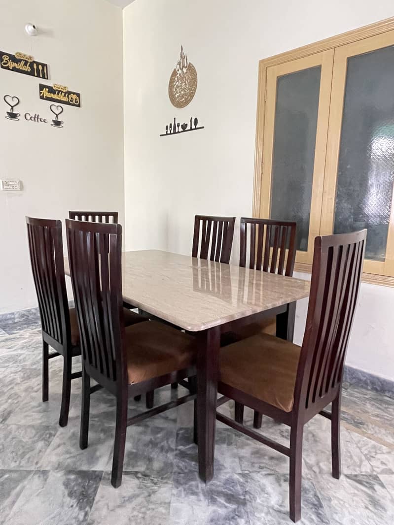 DINING TABLE WITH CHAIRS 1