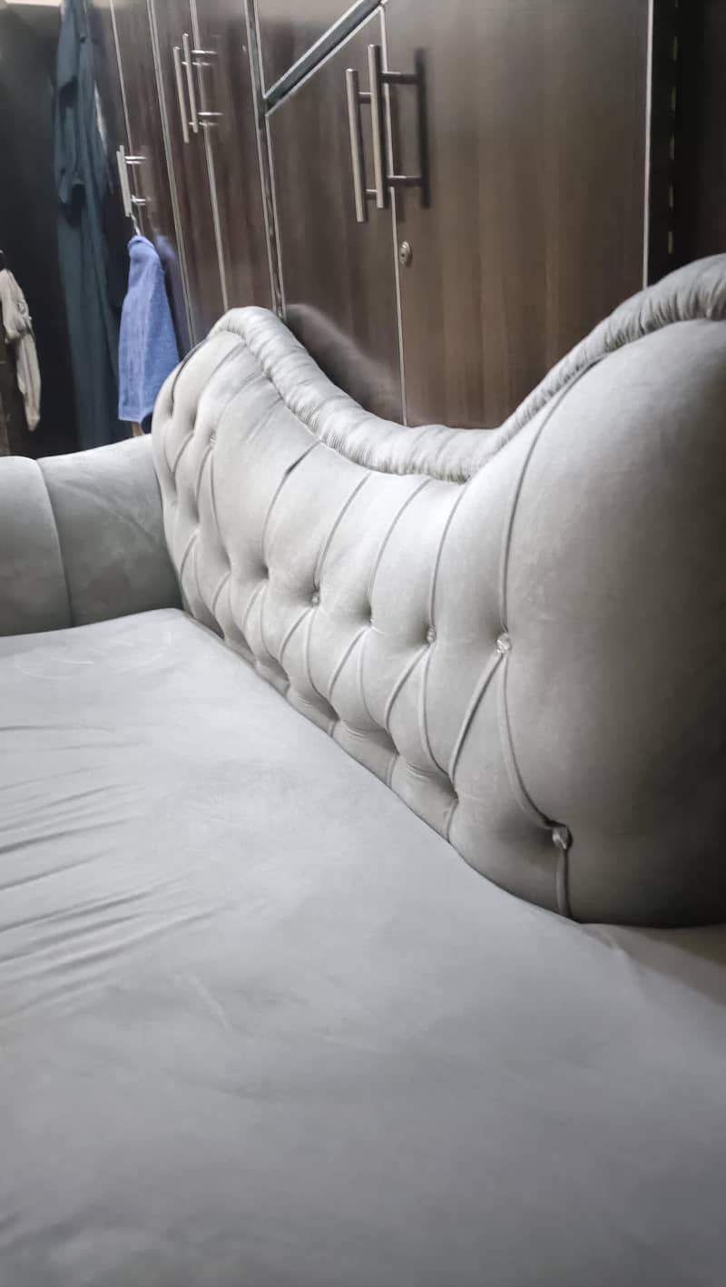 sofa couch 0