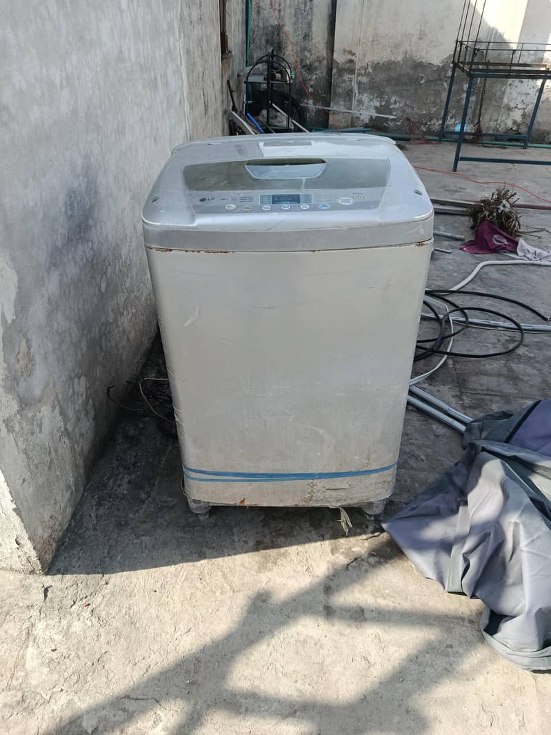 پرانی واشنگ مشین 0