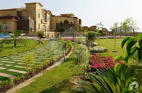 Elite 5 Kanal Developed Plot | Heighted Location | Block D