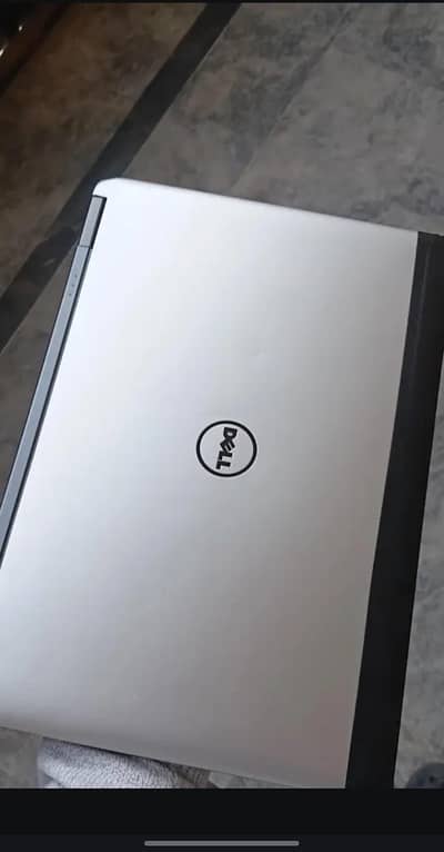 Dell Latitude core i5  Urgent need cash 