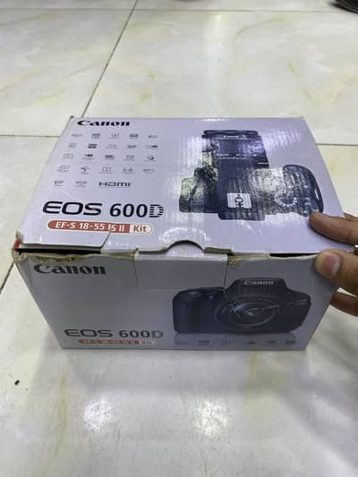 Canon EOS 600D DSLR Camera with 18-55mm IS II Kit Lens