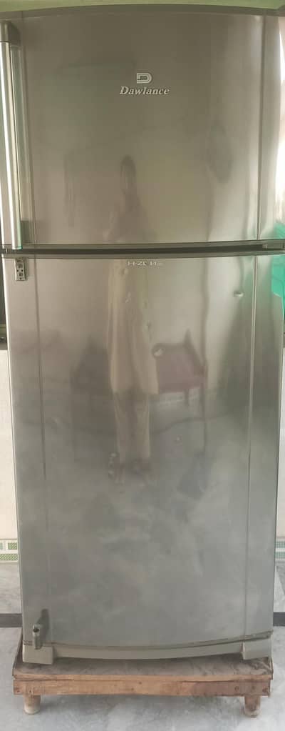 dawlance large size used refrigerator for sale