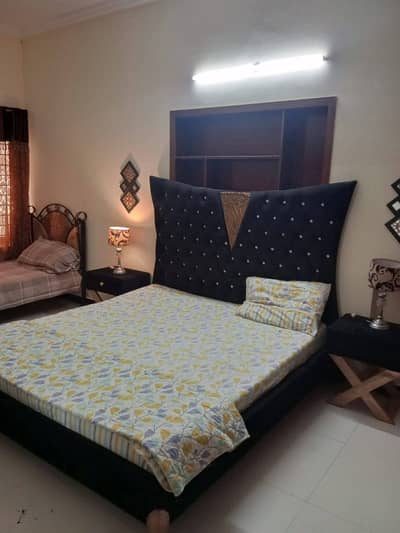 Vip furnish available available in G10/1 for Single Male