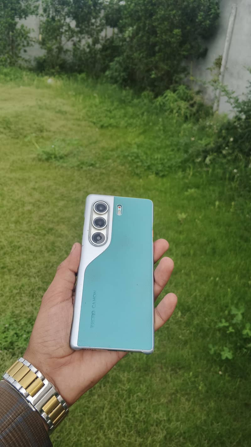CAMON 40 Pro 3