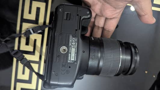 new condition 600d with two lens