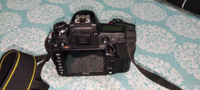 Nikon D7000 DSLR Camera for Sale – Excellent Condition
