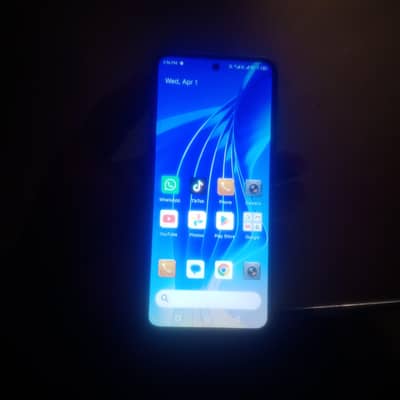 mobile ok no opan on repaer original charger shat ha daba gum Ho gia