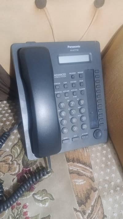 Original Black Panasonic kx-at-7730 console phone set