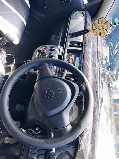 Family used ke car hai condition full genuine bht he kam use ke hai