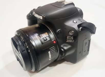 Canon 200D Camera
