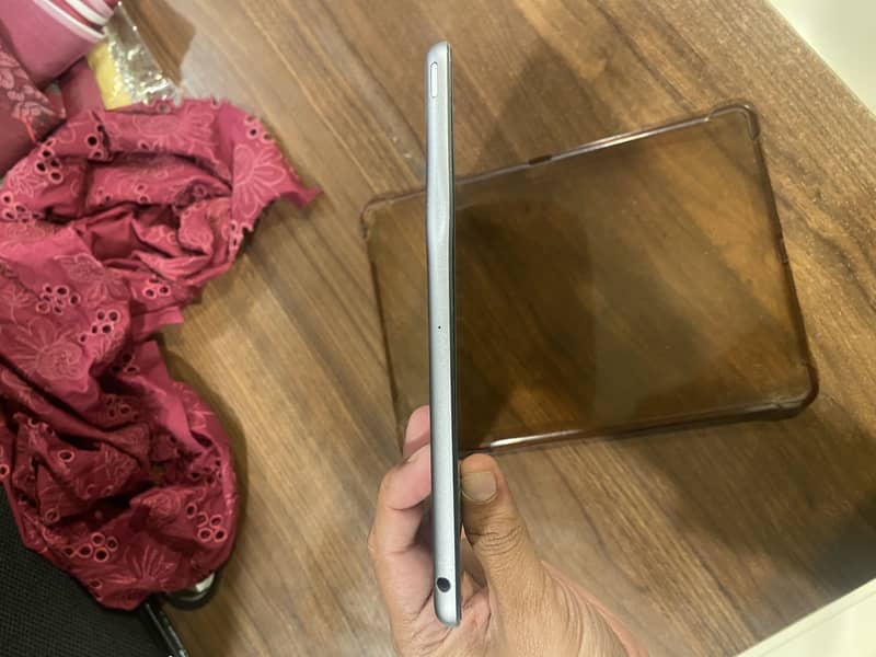 Ipad 6th generation 2