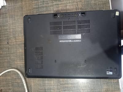 Dell Latitude E5270