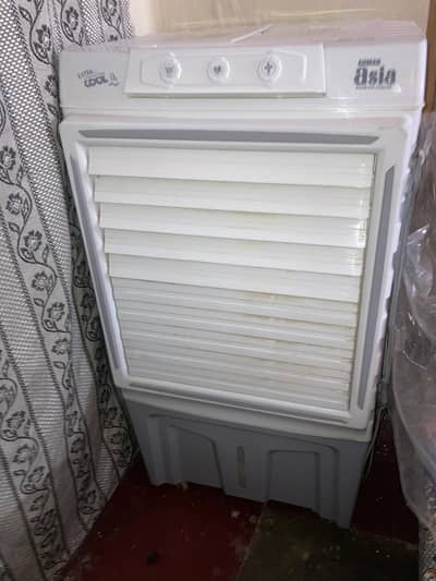 AC cooler with ice water bottles