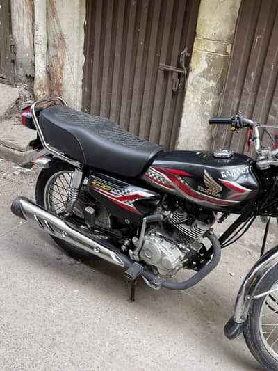 Honda 125 Urjent sale