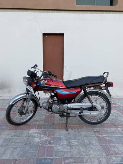 CD 70 2001 model geniun accessories