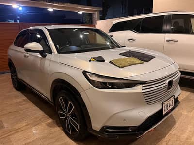 Honda vezel black edition