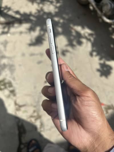 iPhone xr all okay for use