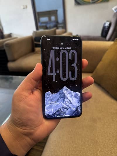 IPHONE 11 PRO MAX — 256 GB