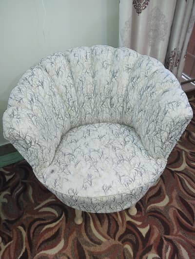 7 Seaters Sofa with Center Table.