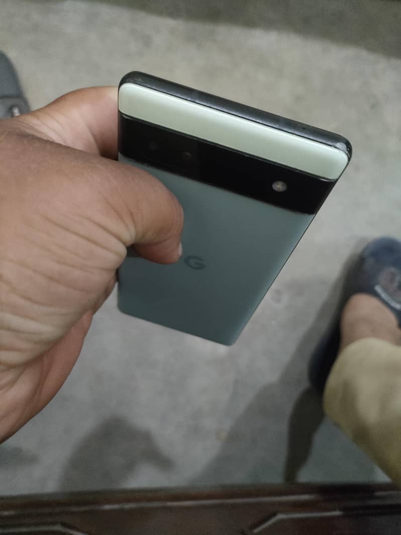 Google pixel 6a 4