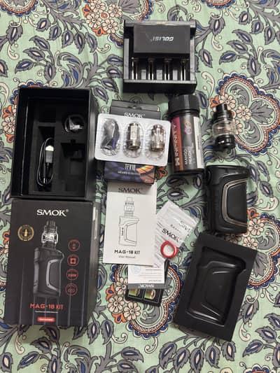 Smoke MAG-18 vape kit with flavour bottle and fast battery charger