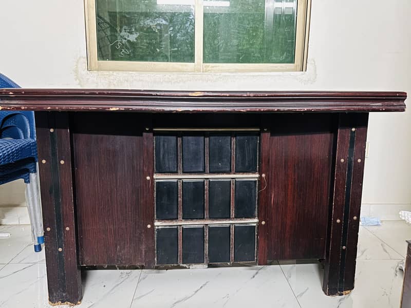 OFFICE TABLE 4