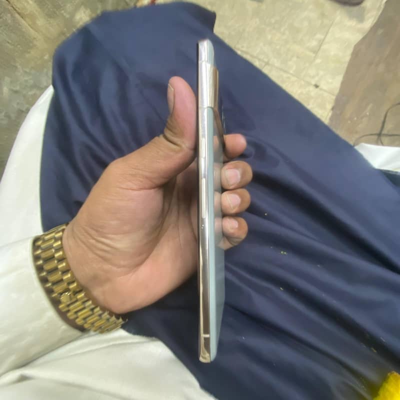 Google pixel 7 pro 9