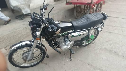 125 self start  silver edition 2023 model