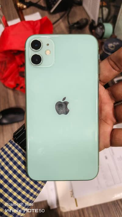 iphone 11 pta approved with box and Data cable