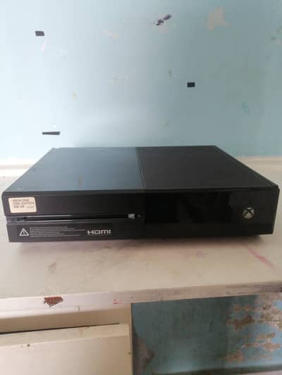 Xbox one disk edition - xbox one 500gb  with xbox one S Controller