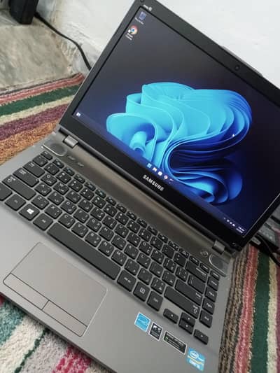 Samsung Laptop 8gb Ram 128 SSD with 2GB Nvidia graphics card