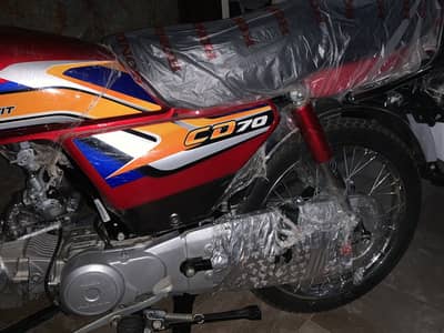 24/25 Modal cd 70 just 7km used  All Punjub registration (AXP 5300)