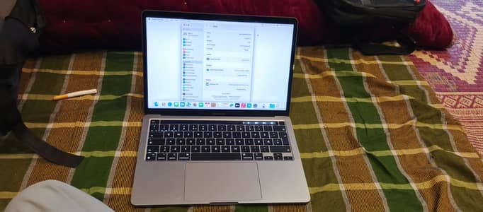 phone number 03409693765 MacBook pro mi2020 8 gb ram hard Dice 256