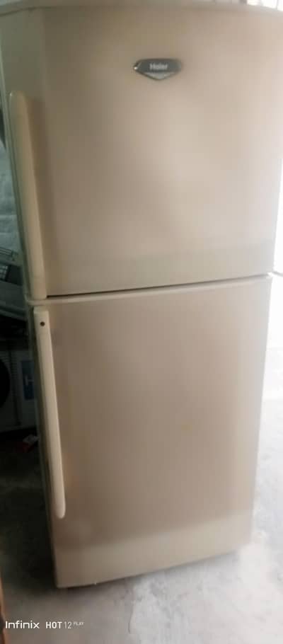 hair company ki fridge he  03226035630