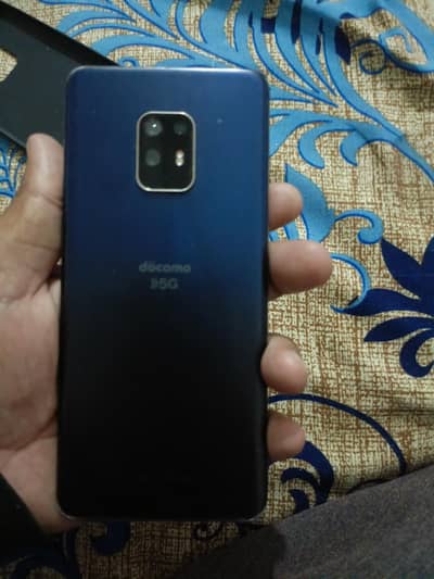 Fujitsu Arrows F51A  8GB/128GB | Snapdragon