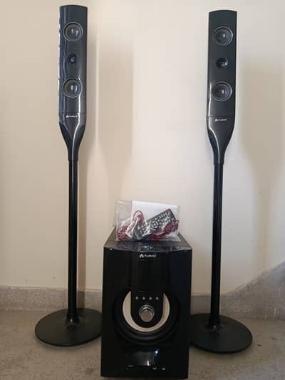 Audionic RB95.1 year used. Excellent condition.